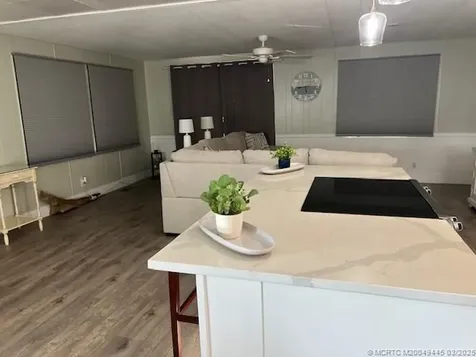 4144 2nd Court Lantana FL 33467