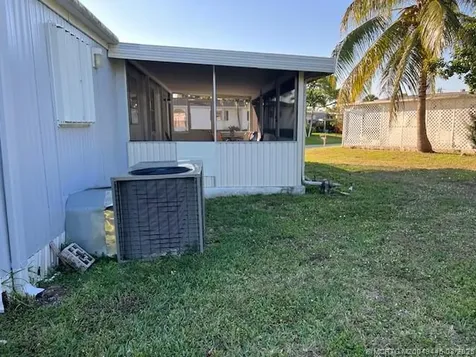 4144 2nd Court Lantana FL 33467