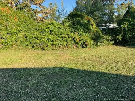 4144 2nd Court Lantana FL 33467