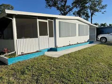 4144 2nd Court Lantana FL 33467