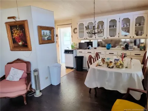 196 SE Trafalgar Terrace Stuart FL 34994