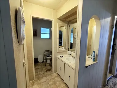 196 SE Trafalgar Terrace Stuart FL 34994