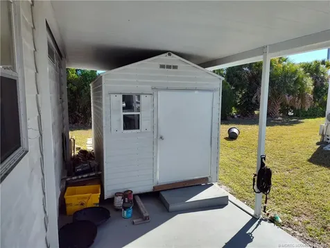 196 SE Trafalgar Terrace Stuart FL 34994