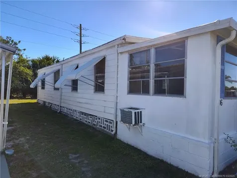 196 SE Trafalgar Terrace Stuart FL 34994