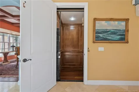 1625 SE Saint Lucie Boulevard Stuart FL 34996