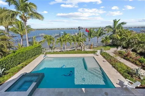 1625 SE Saint Lucie Boulevard Stuart FL 34996