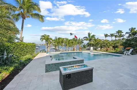 1625 SE Saint Lucie Boulevard Stuart FL 34996