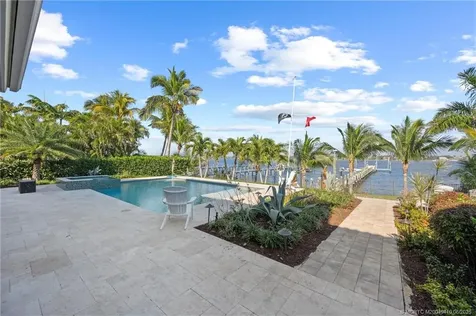 1625 SE Saint Lucie Boulevard Stuart FL 34996