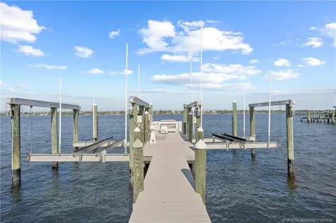 1625 SE Saint Lucie Boulevard Stuart FL 34996