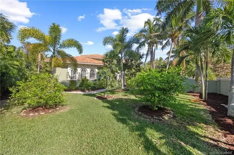 1625 SE Saint Lucie Boulevard Stuart FL 34996