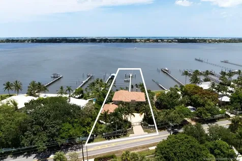 1625 SE Saint Lucie Boulevard Stuart FL 34996