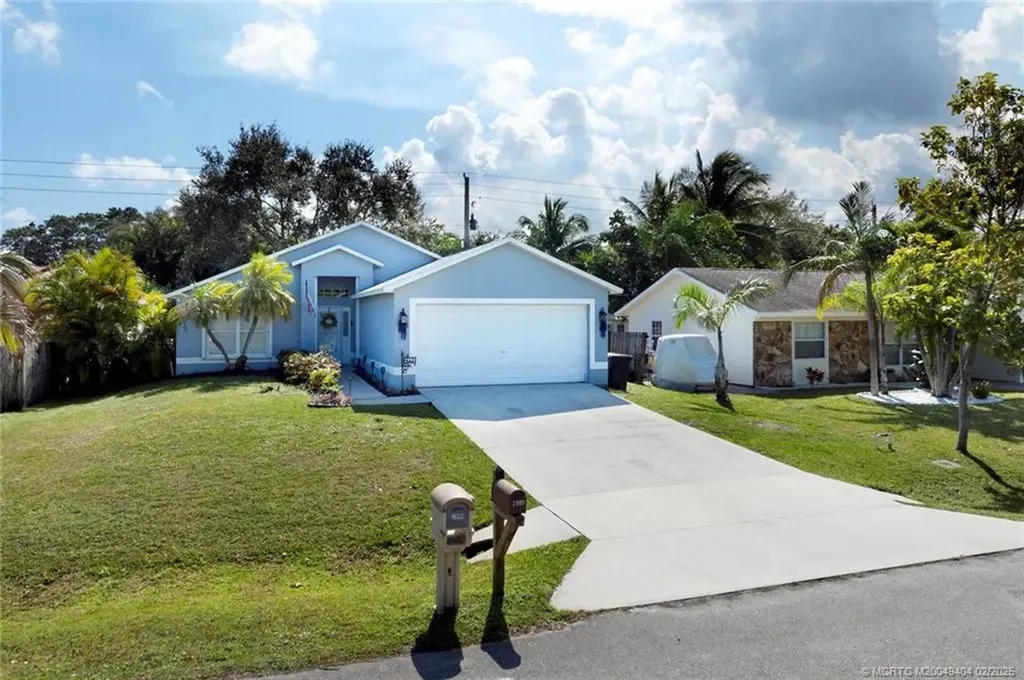 2990 SE Cypress Street Stuart FL 34997