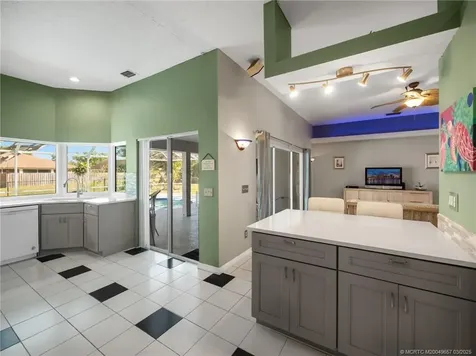 2801 SE Hutchings Avenue Port St Lucie FL 34952