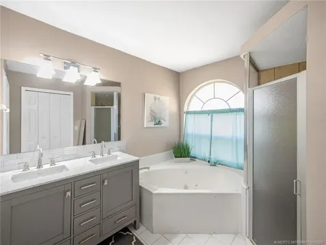 2801 SE Hutchings Avenue Port St Lucie FL 34952