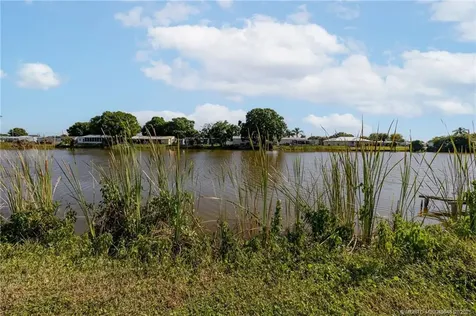 2360 SE 27th Street Okeechobee FL 34974