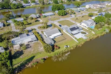 2360 SE 27th Street Okeechobee FL 34974