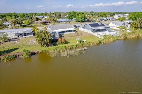 2360 SE 27th Street Okeechobee FL 34974