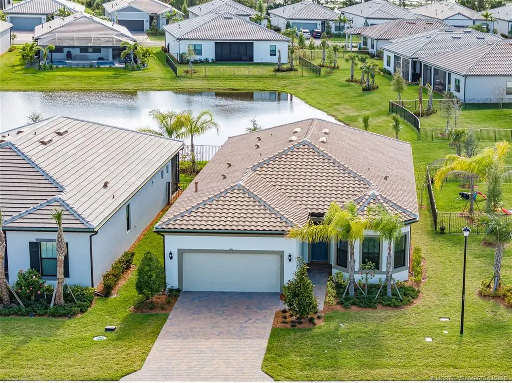 425 SE Donnell Street Port St Lucie FL 34984