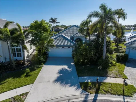 7120 SE Walden Pond Court Stuart FL 34997
