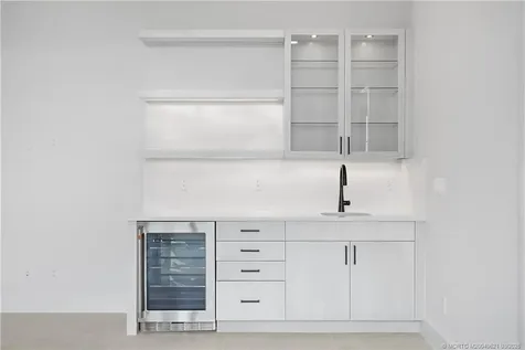 170 SE Rio Angelica Port St Lucie FL 34984