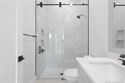 170 SE Rio Angelica Port St Lucie FL 34984