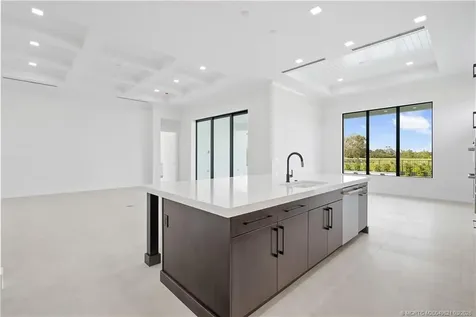 170 SE Rio Angelica Port St Lucie FL 34984