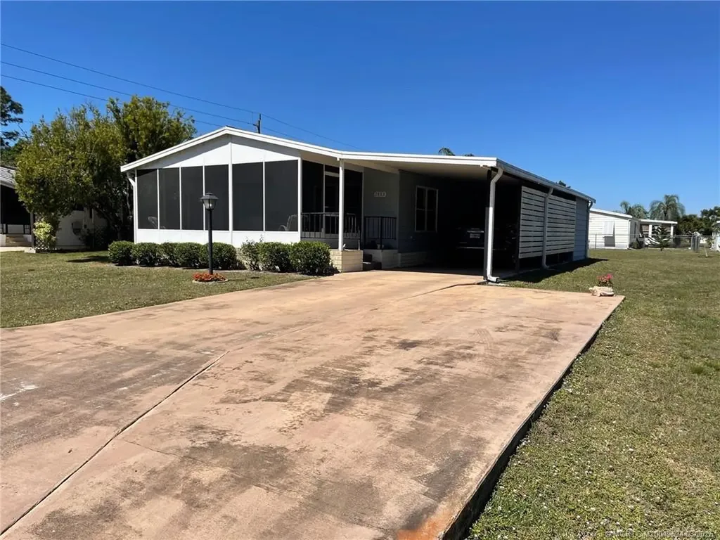 2883 SW Monarch Trail Stuart FL 34997