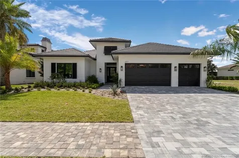 207 SE Bella Strano Port St Lucie FL 34984