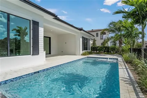 207 SE Bella Strano Port St Lucie FL 34984