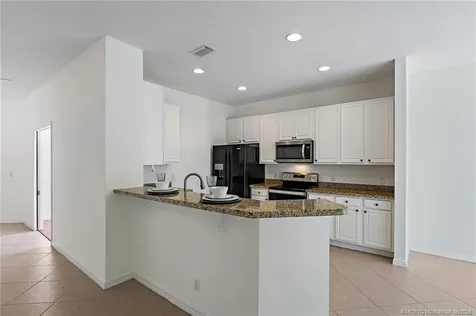 2350 NW Tulip Way Jensen Beach FL 34957