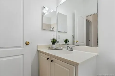 2350 NW Tulip Way Jensen Beach FL 34957