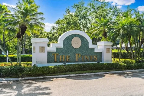 2350 NW Tulip Way Jensen Beach FL 34957