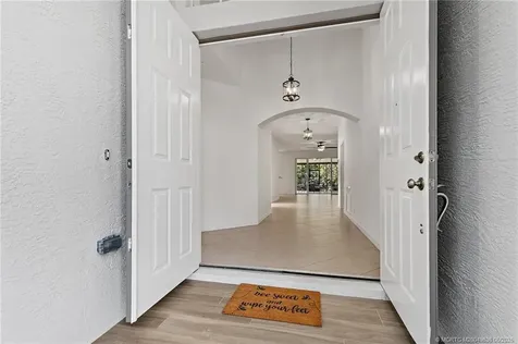 2350 NW Tulip Way Jensen Beach FL 34957