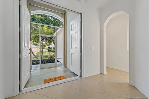 2350 NW Tulip Way Jensen Beach FL 34957