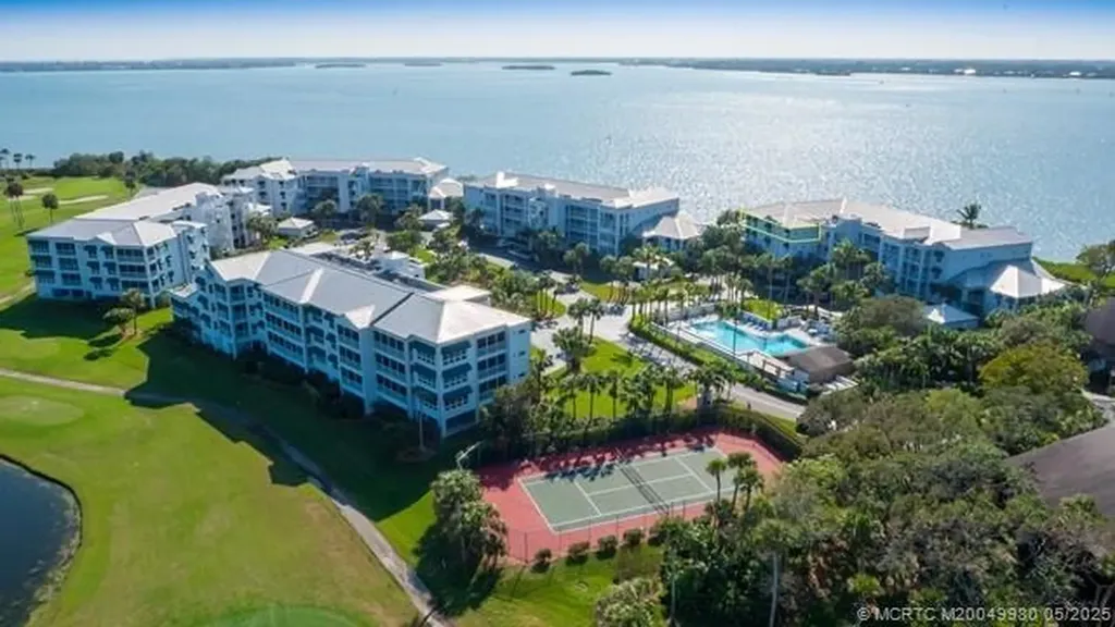 184 NE Edgewater Drive Stuart FL 34996