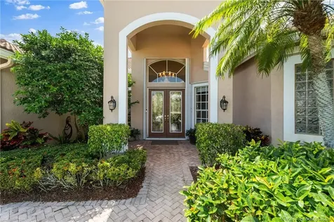 2024 SE Kilmallie Court Port St Lucie FL 34952