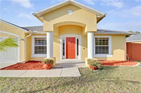 2949 SE Buccaneer Circle Port St Lucie FL 34952
