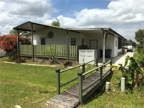 16132 Five Wood Way SW Indiantown FL 34956