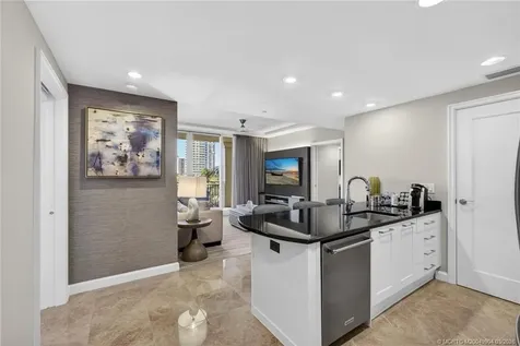 3800 N Ocean Drive Riviera Beach FL 33404