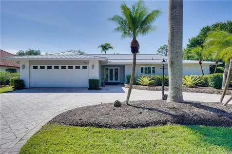 3501 SE Fairway W Stuart FL 34997