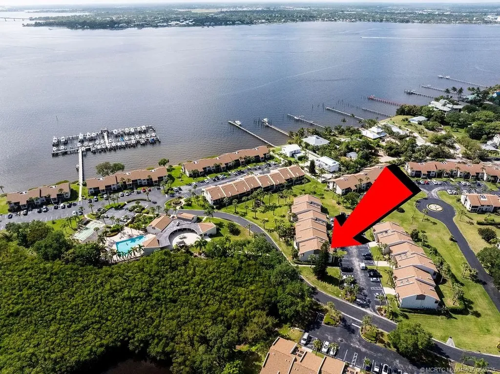 1600 NE Dixie Highway Jensen Beach FL 34957