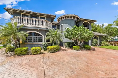 10305 S Indian River Drive Fort Pierce FL 34982