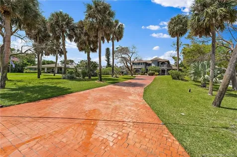 10305 S Indian River Drive Fort Pierce FL 34982