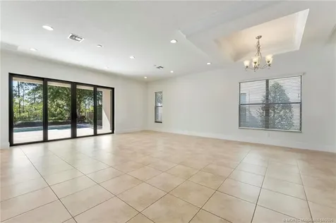 255 SE Calmo Circle Port St Lucie FL 34984