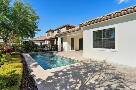 255 SE Calmo Circle Port St Lucie FL 34984