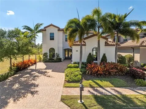 255 SE Calmo Circle Port St Lucie FL 34984