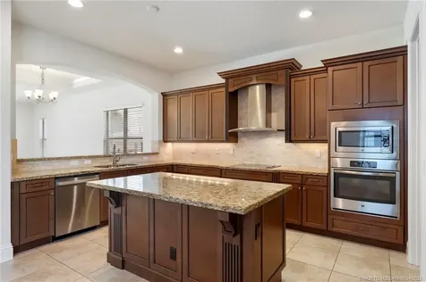 255 SE Calmo Circle Port St Lucie FL 34984