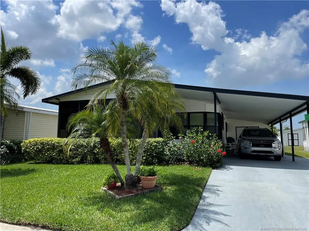 16476 SW Three Wood Way Indiantown FL 34956