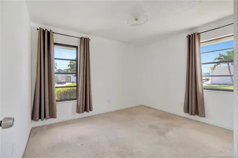 5686 SE Sailfish Way Stuart FL 34997