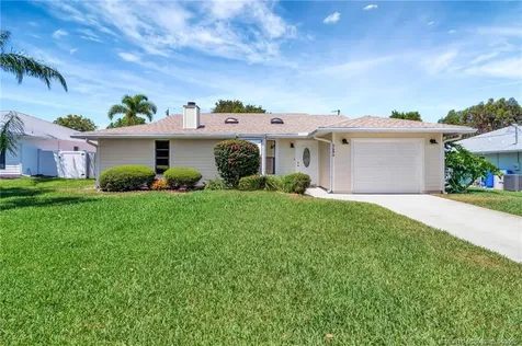 5686 SE Sailfish Way Stuart FL 34997